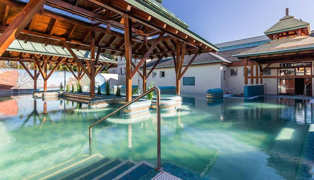 Safit-Mandala Apartment Mosonmagyarovar Luaran gambar